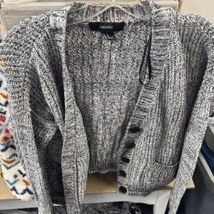 Forever 21 cardigan M // 121602